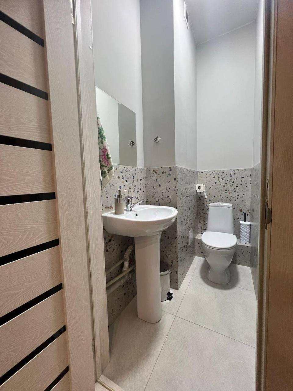 Рой Pansiyon Almatı Dış mekan fotoğraf